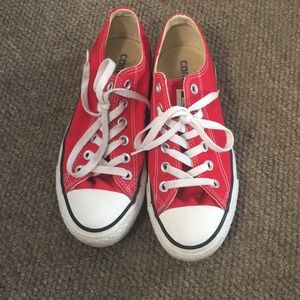 Red converse all star